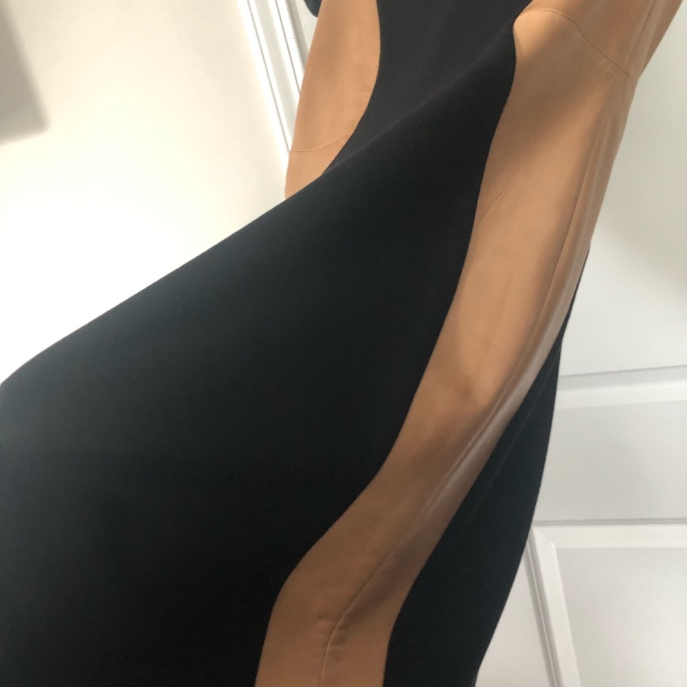 Diane von Furstenburg Leather/Blk Short dress♥️ - Picture 6 of 6
